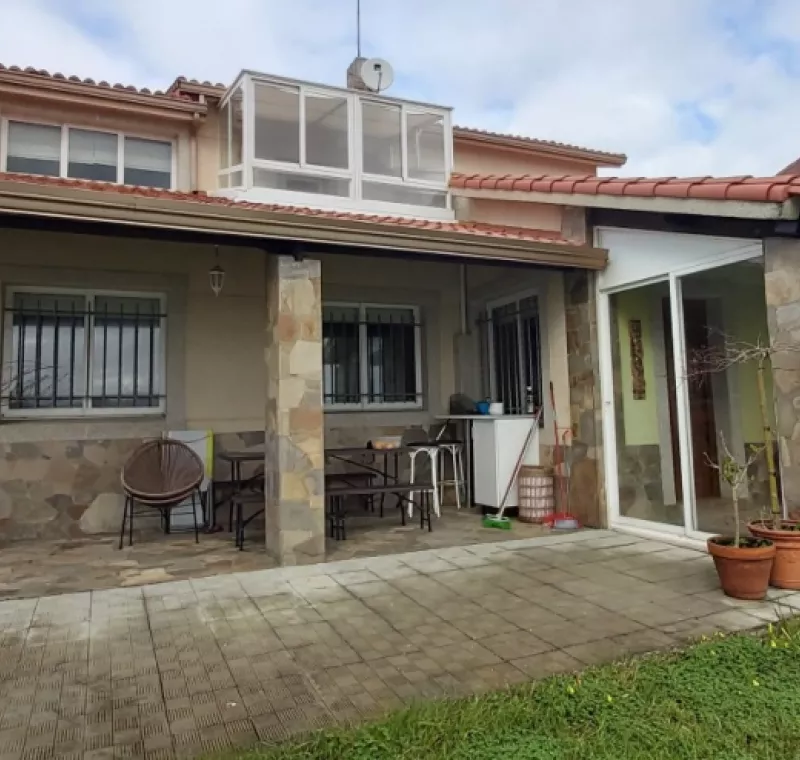 Imagen de la rehabilitación unifamiliar en Oleiros Mera.