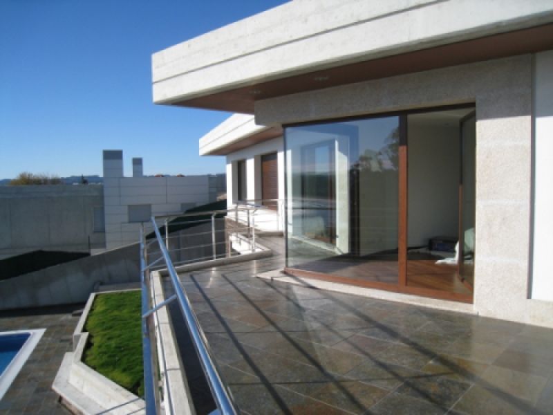 Vista general de la Casa Arquitecto sobre Playa Lago.