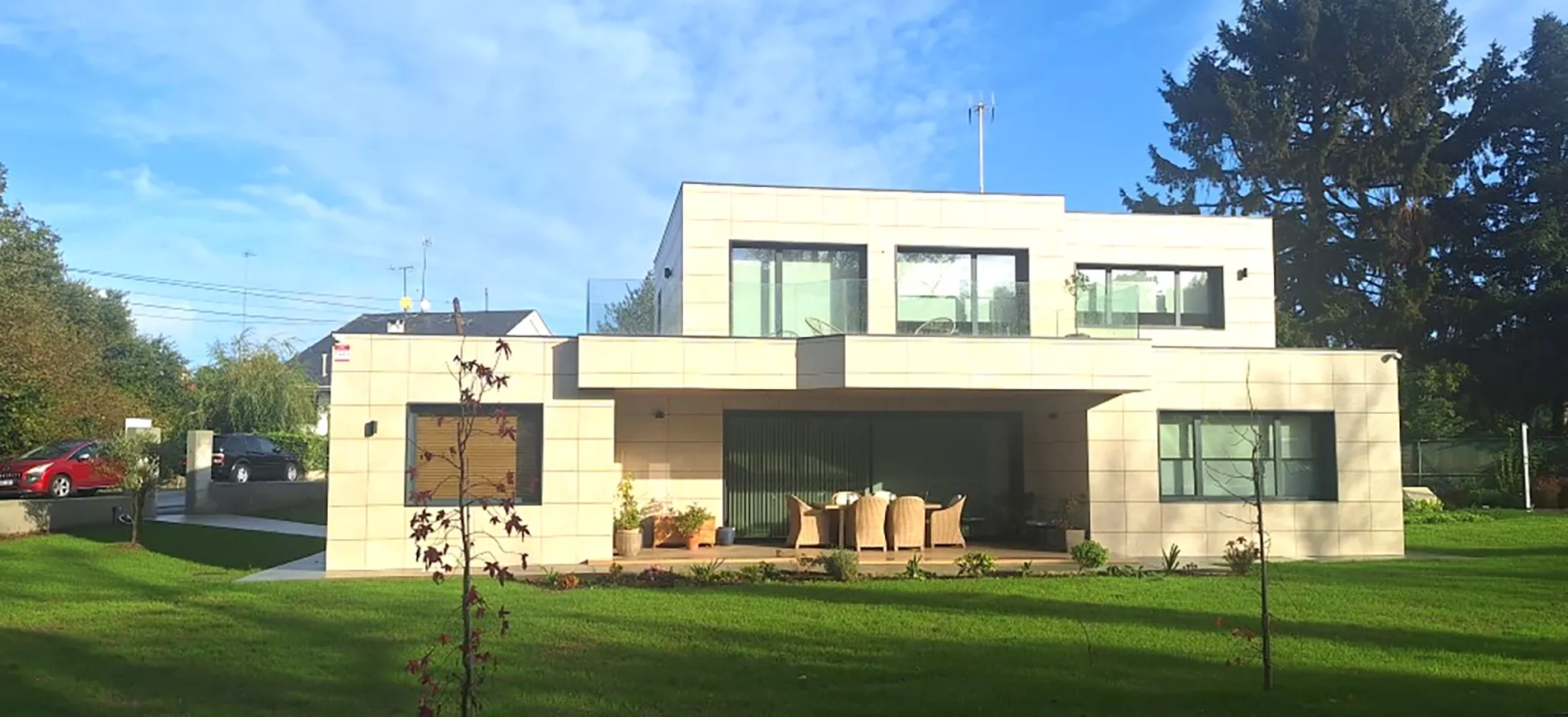 Imagen del proceso de Inspección Técnica de Edificios (ITE) realizada por Casa y Chalet Arquitectos en Oleiros.