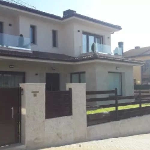 Imagen de la Casa Club Tenis Oleiros.