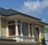 Casa con Galería de Piedra